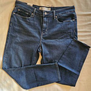 Levi’s Signature Mid Rise Skinny Crop Jeans Size 14 / W32